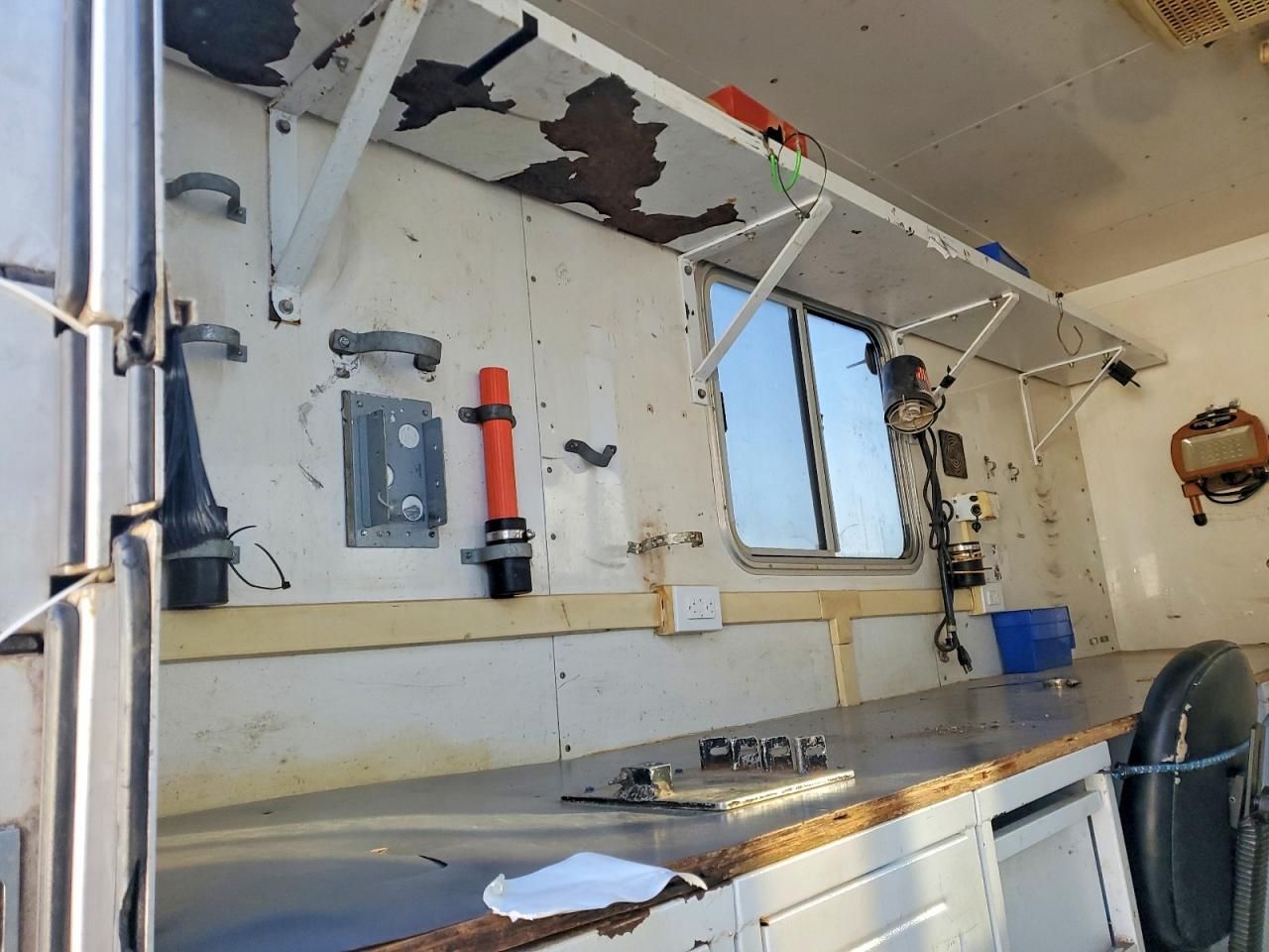 2007 Featherlite Mfg Inc 2007 Featherlite Fiber Optic Splcling Trailer