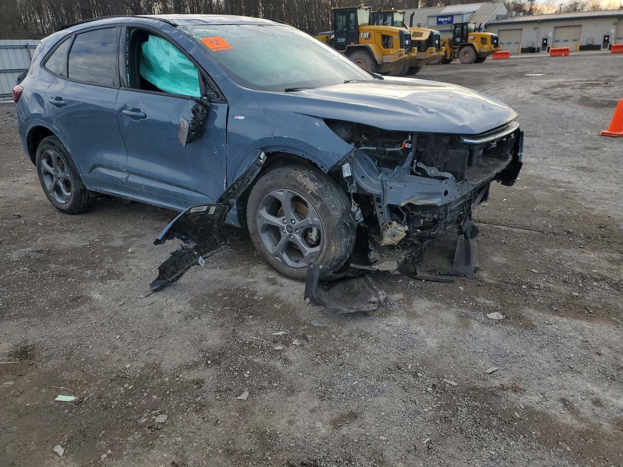 2024 Ford Escape st Line