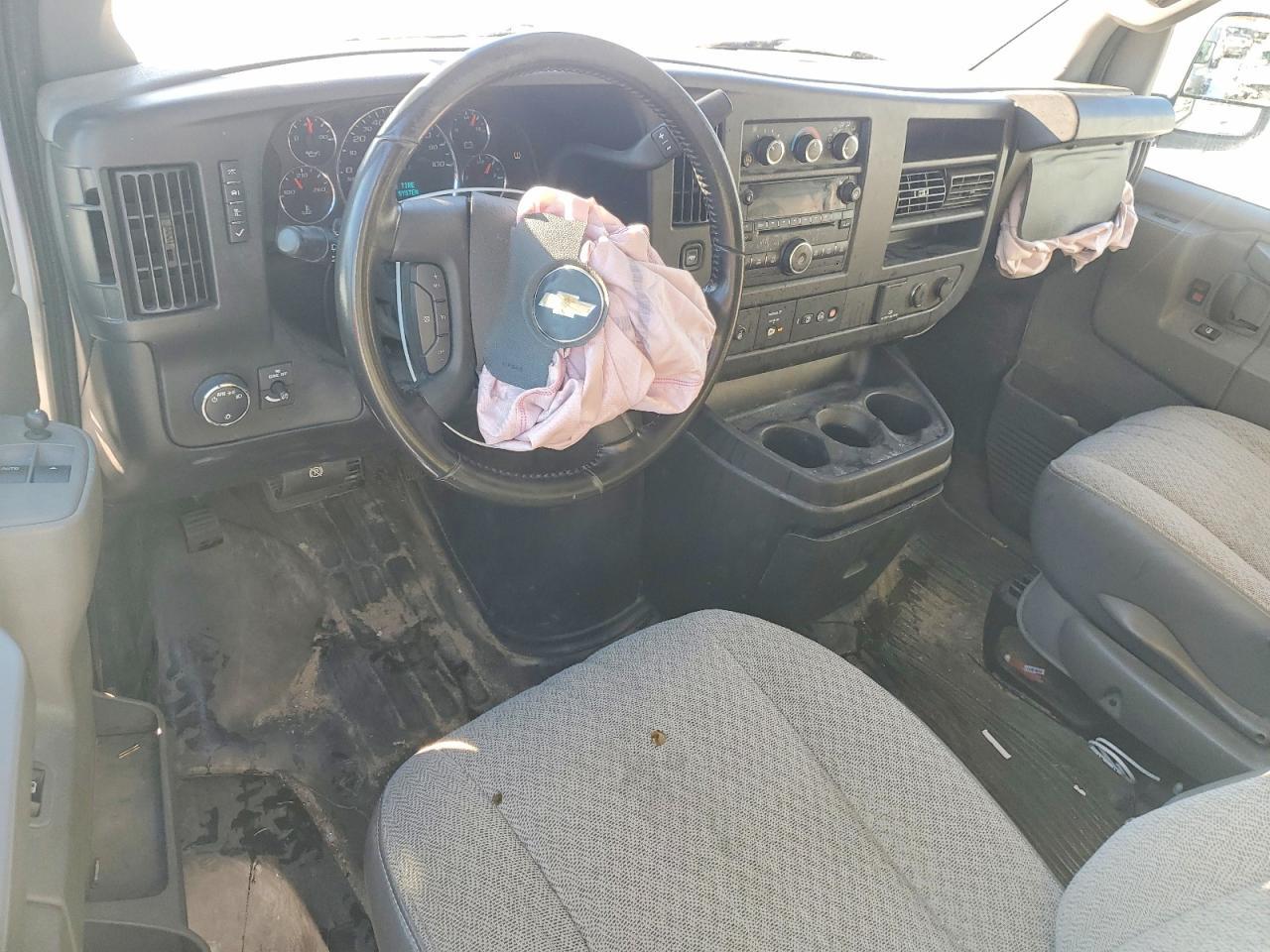 2020 Chevrolet Express 2500 Utility / Service Van