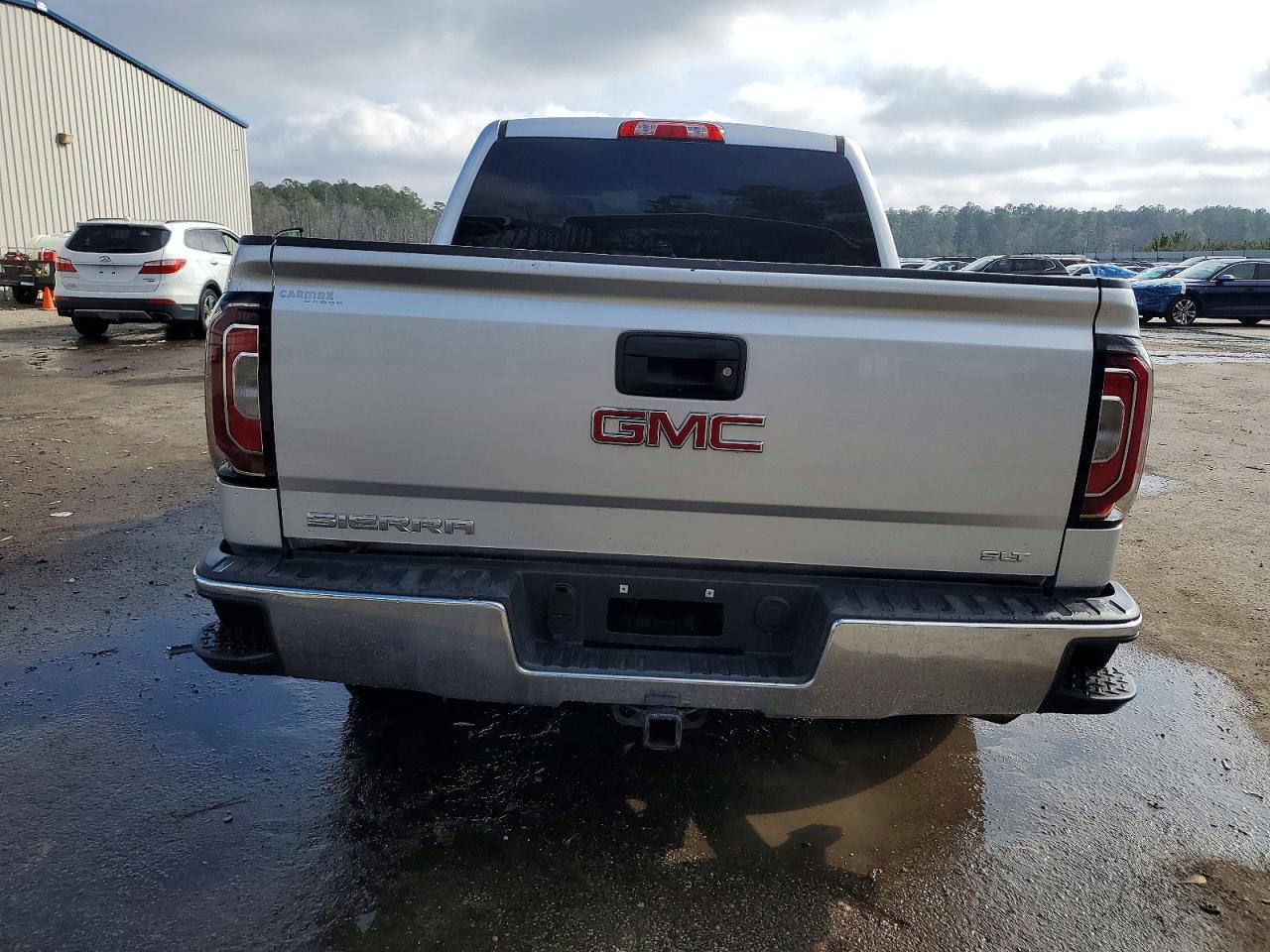 2018 GMC Sierra K1500 SLT