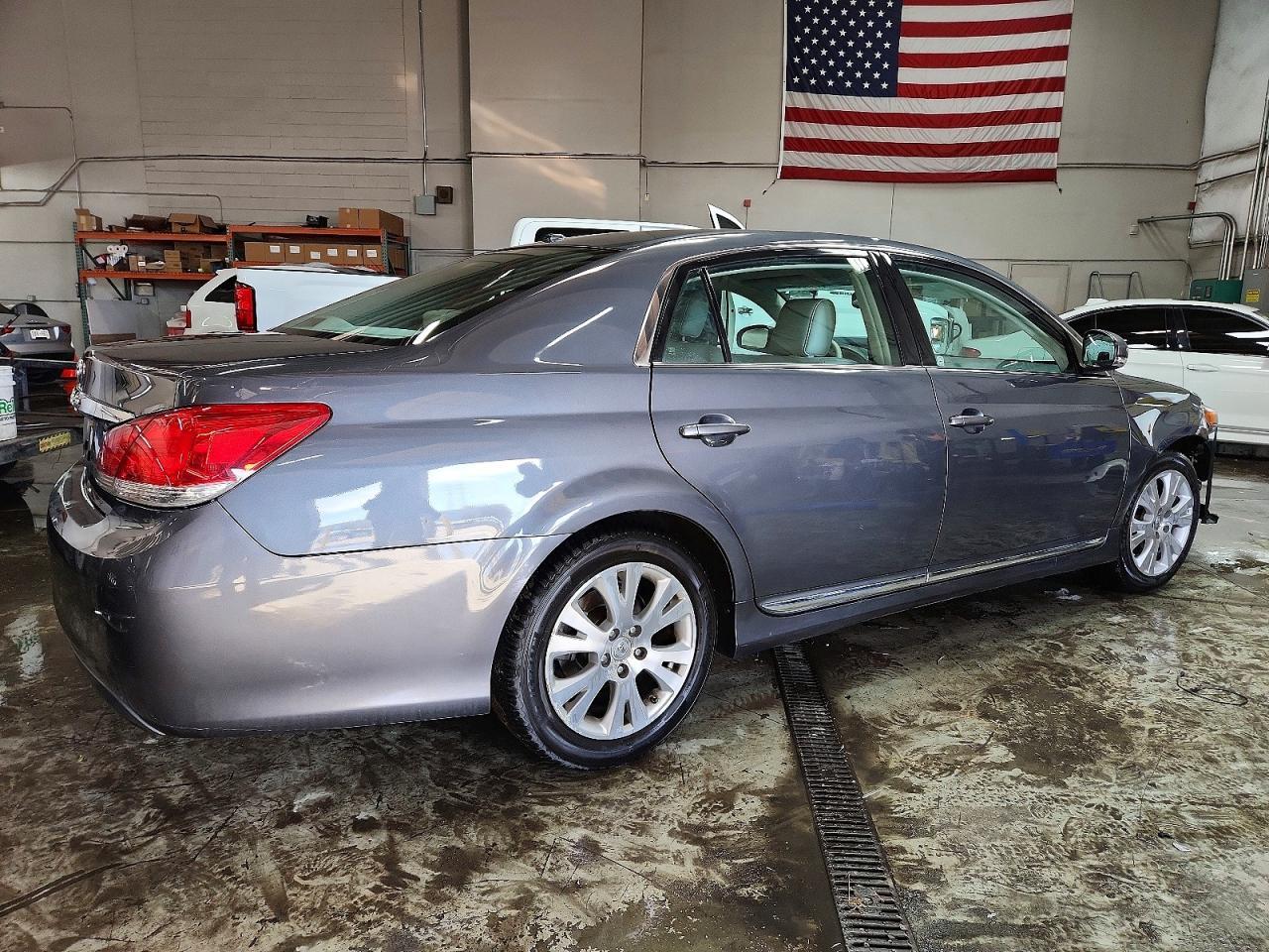 2011 Toyota Avalon Base