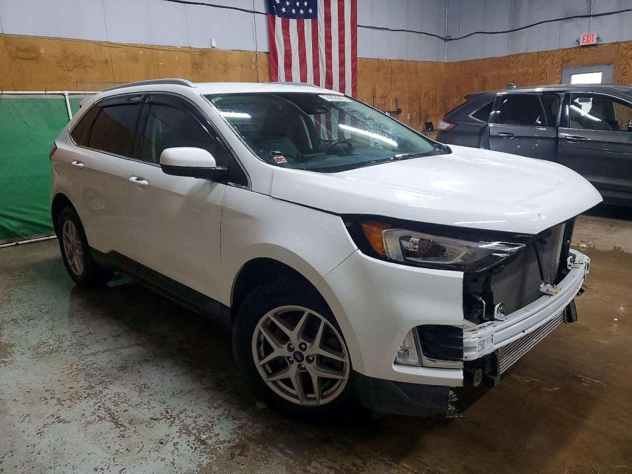 2021 Ford Edge sel
