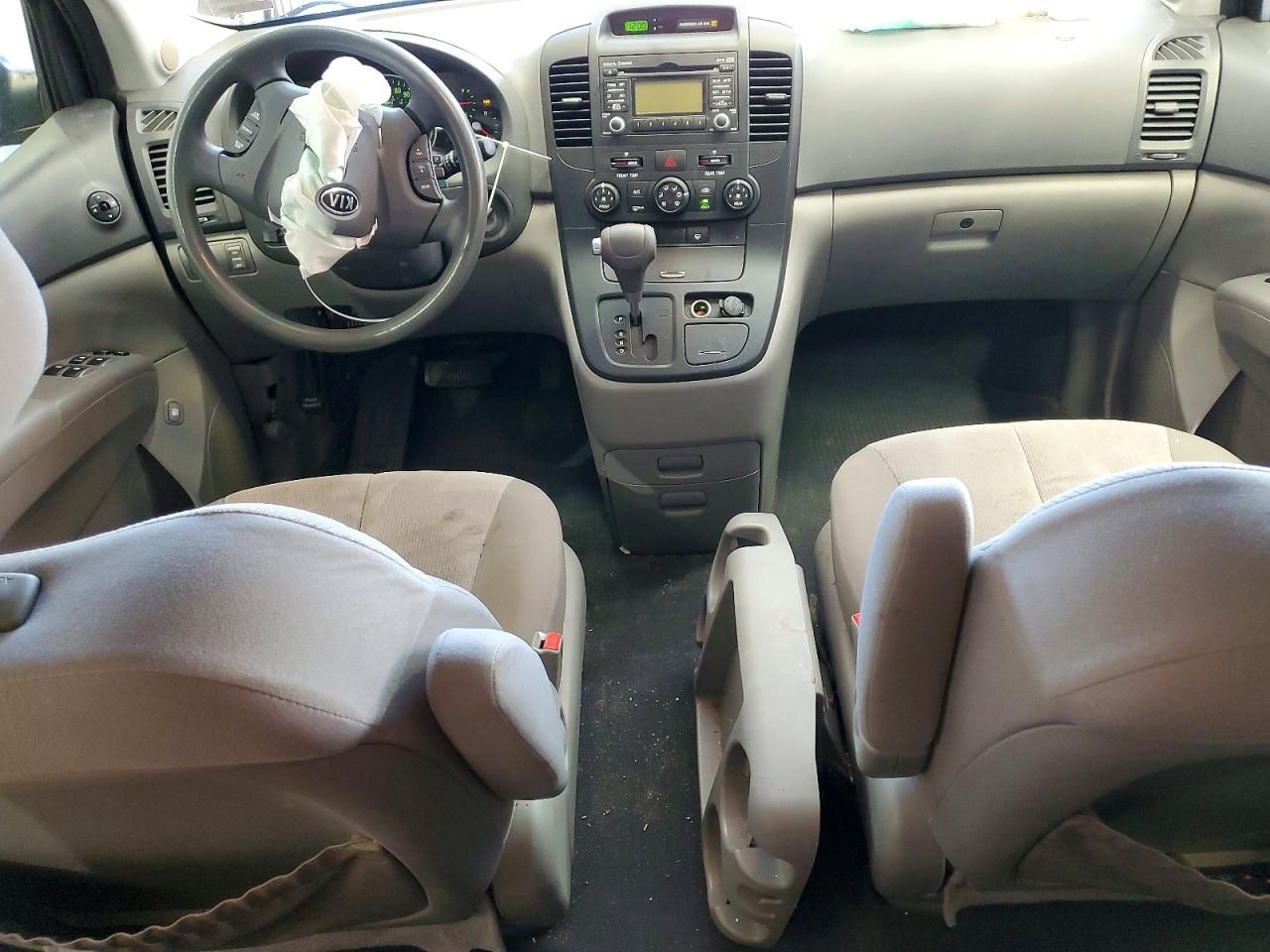 2012 KIA Sedona lx