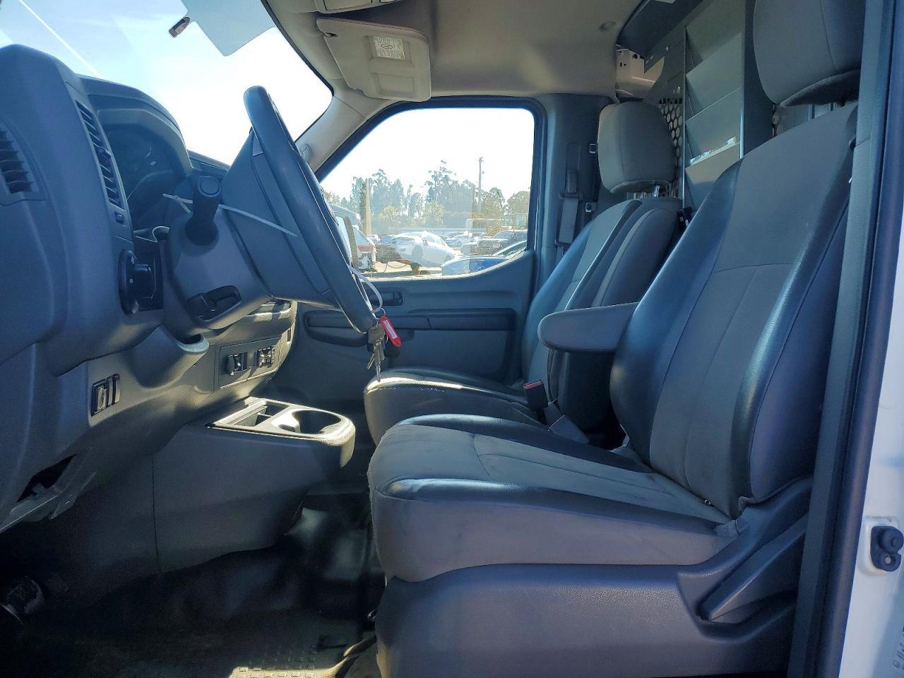 2018 Niss NV Cargo 2500 HD S S