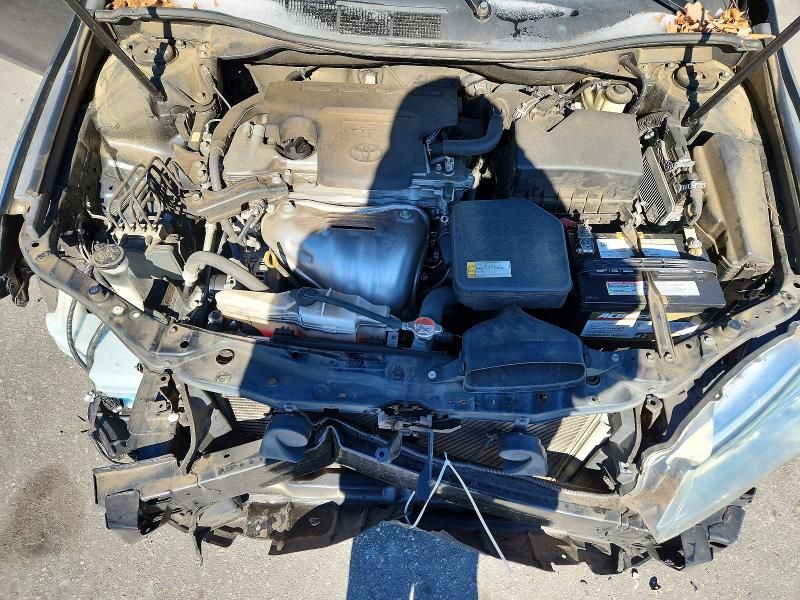 2016 Toyota Camry le