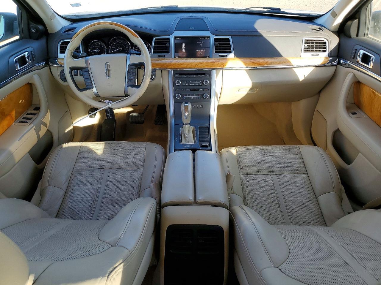 2011 Lincoln MKS