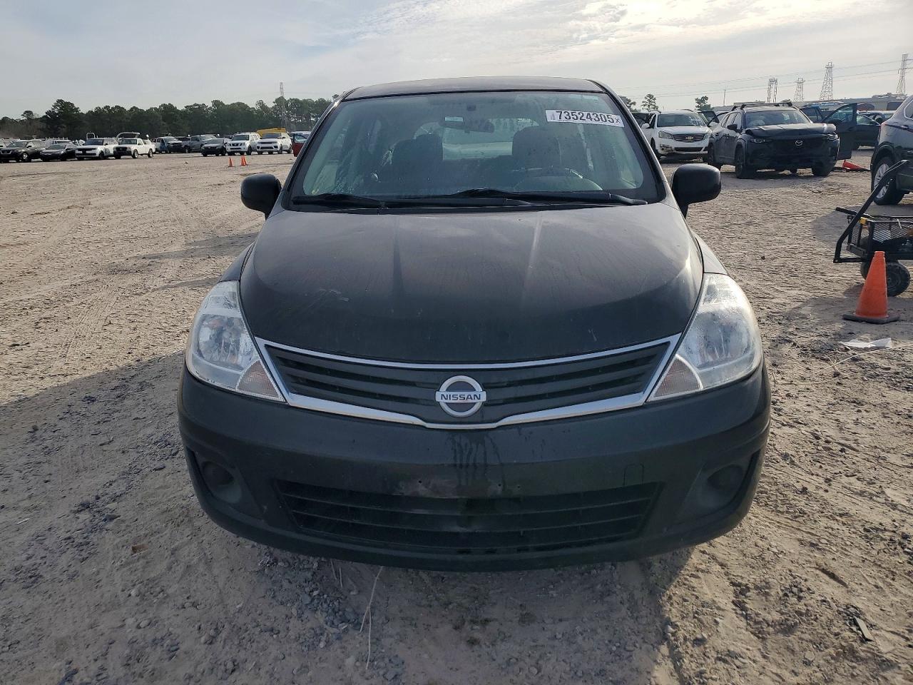 2012 Nissan Versa s