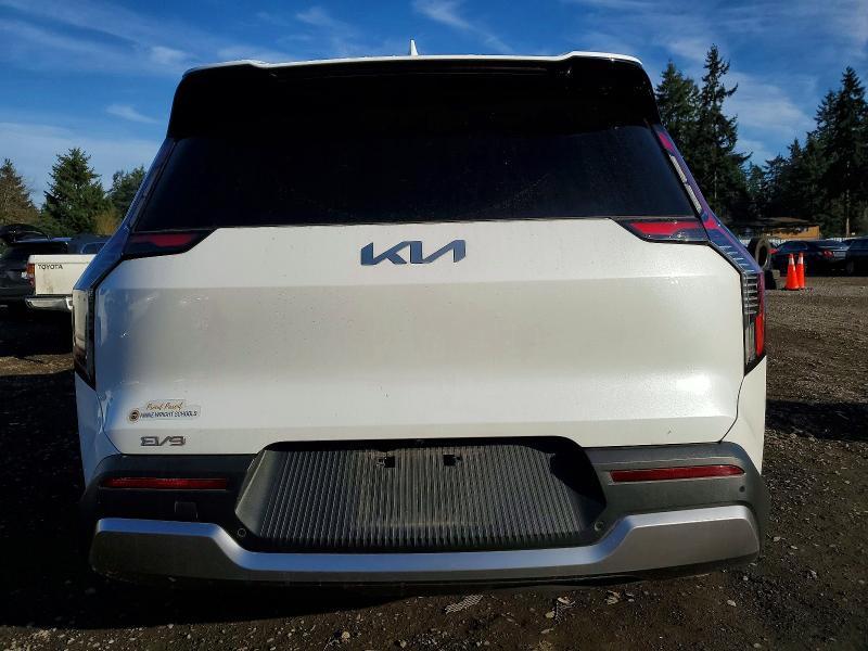 2024 KIA EV9 Light