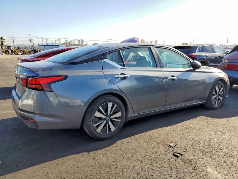 2021 Nissan Altima sv