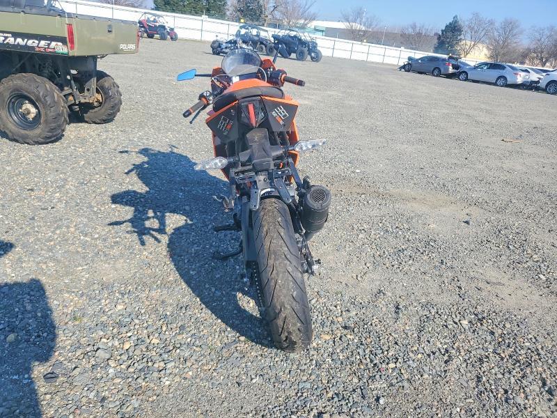 2023 KTM 390 RC