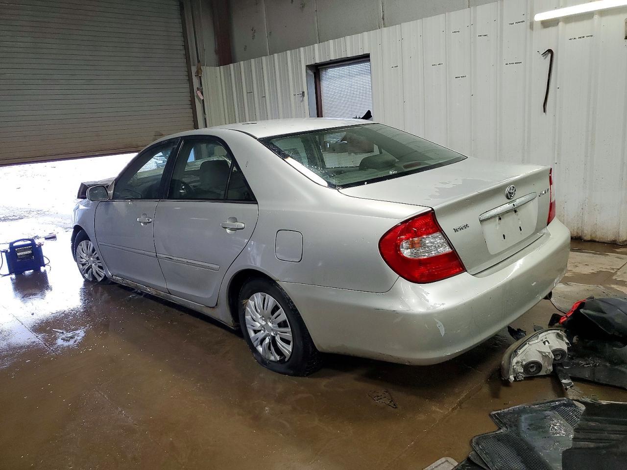 2003 Toyota Camry le