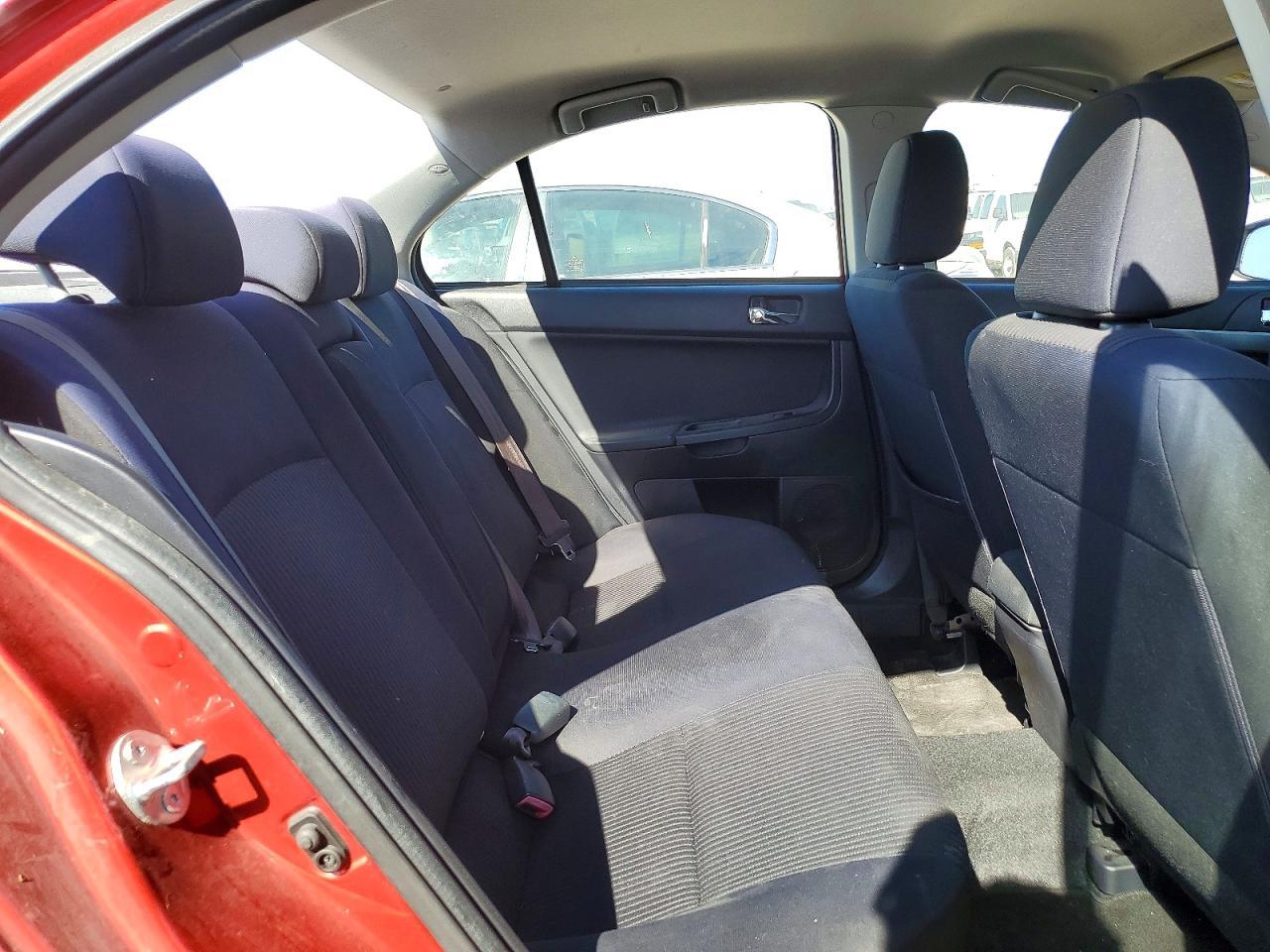 2015 Mitsubishi Lancer es