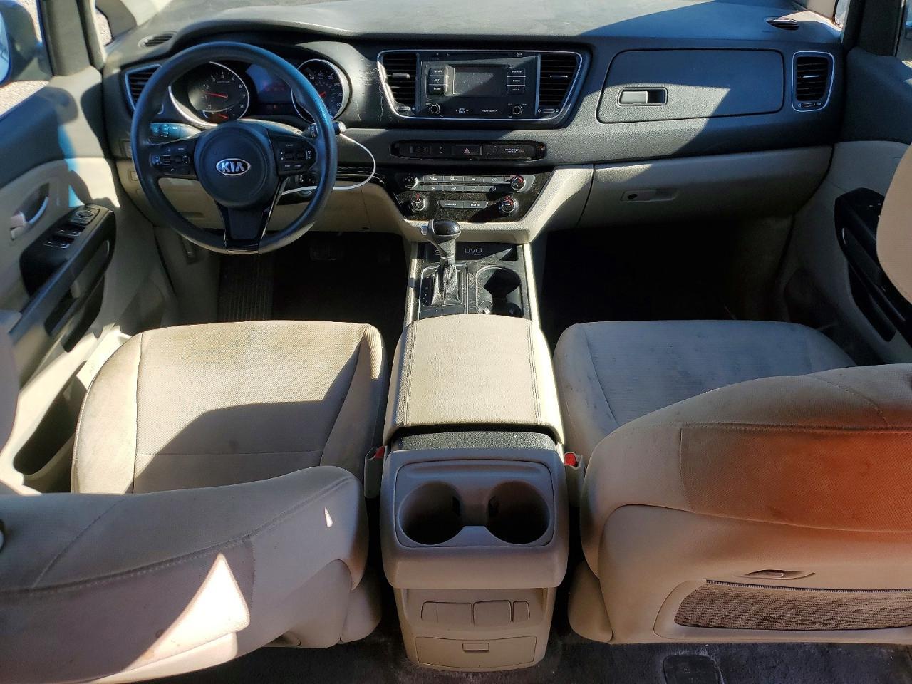 2015 KIA Sedona lx