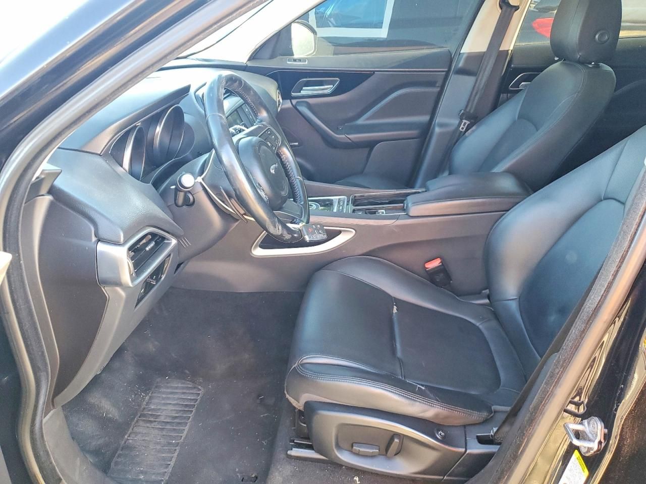 2018 Jaguar F-pace Premium