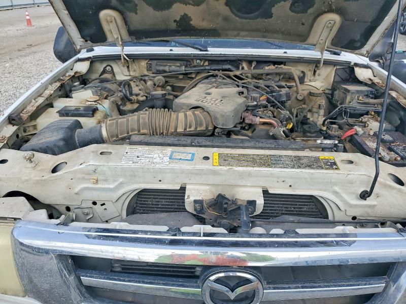 2004 Mazda B4000 cab Plus