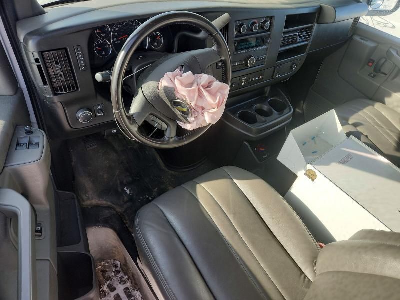 2020 Chevrolet Express G2500