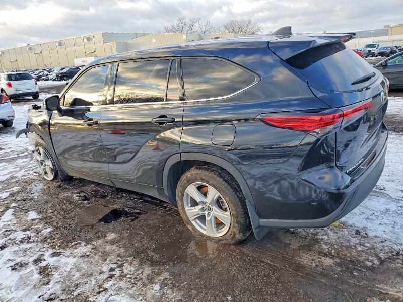 2022 Toyota Highlander le