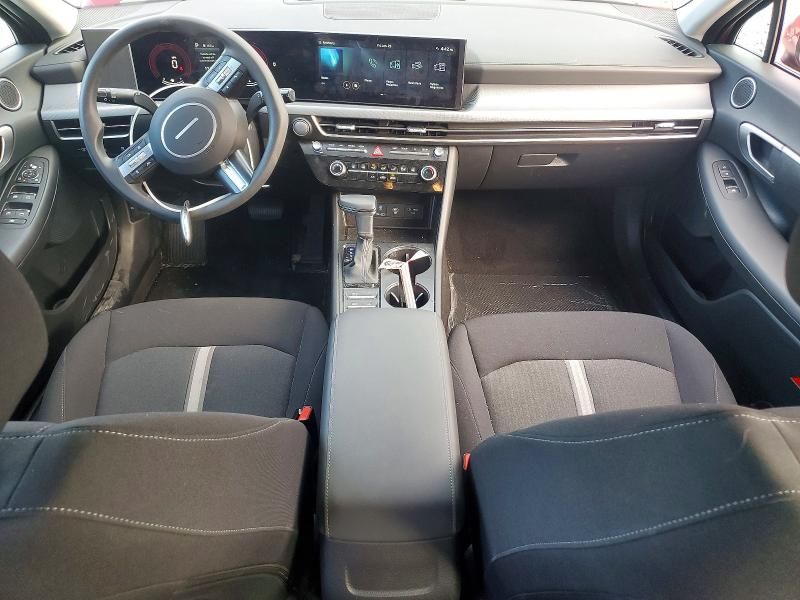 2025 Hyundai Sonata se