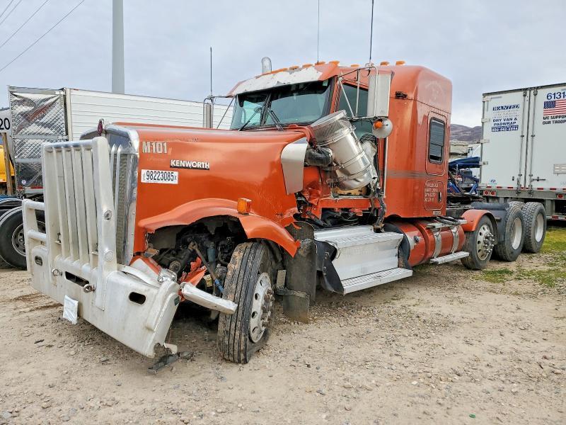 2012 Kenworth W900 Semi Truck