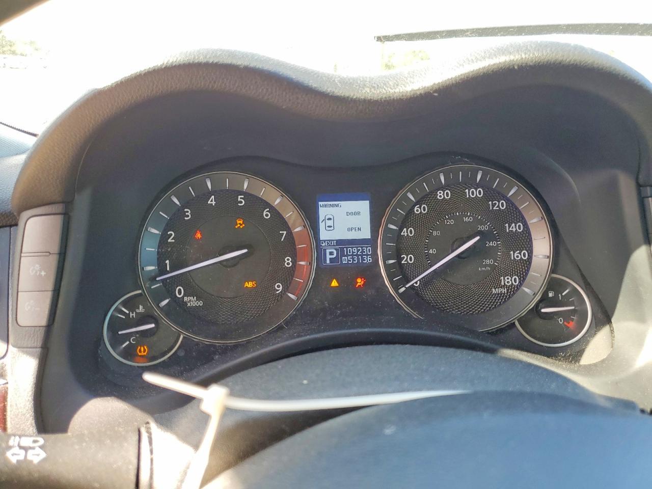 2013 Infiniti M37