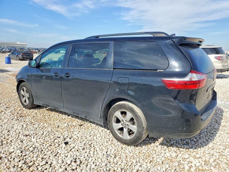2018 Toyota Sienna le