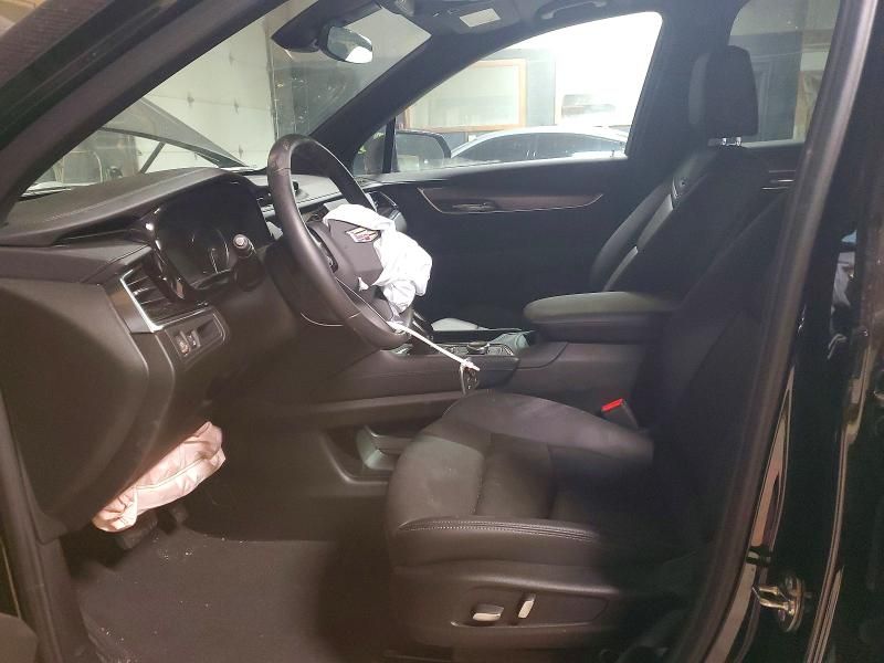 2025 Cadillac XT6 Luxury