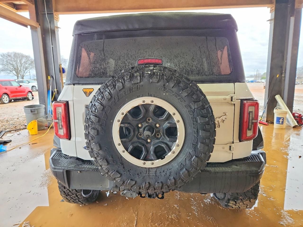 2021 Ford Bronco Base