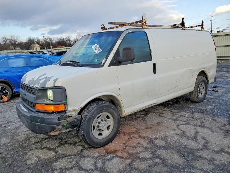 2011 Chevrolet Express 2500 Utility / Service van