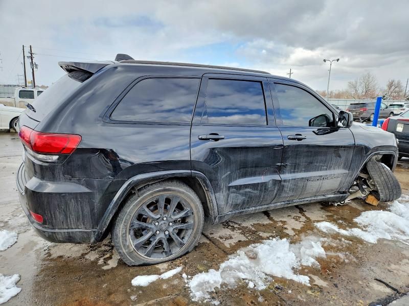 2020 Jeep Grand Cherokee Laredo