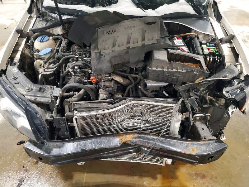 2013 Volkswagen Passat s
