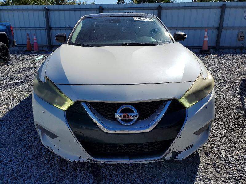 2016 Nissan Maxima