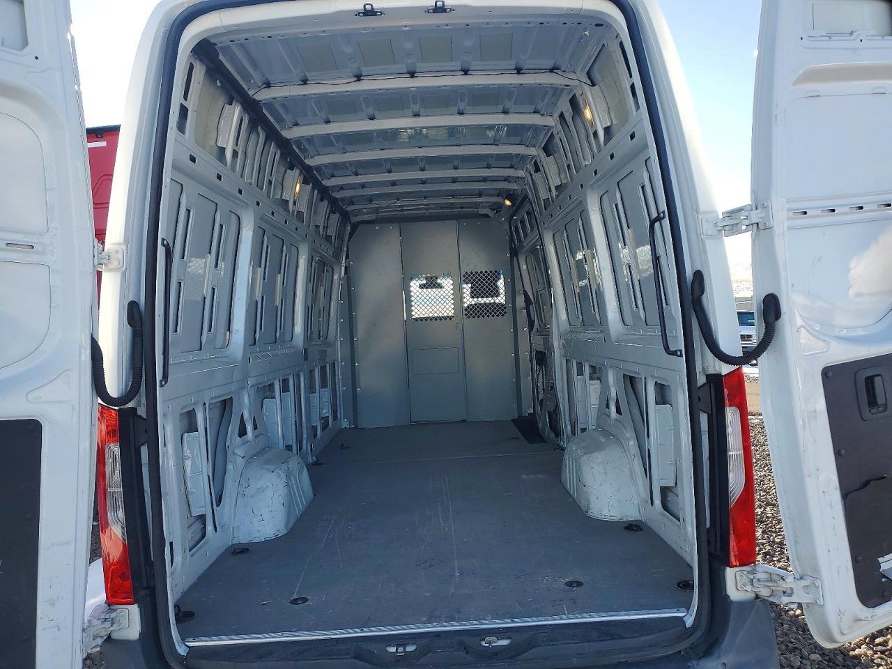 2021 Mercedes-Benz Sprinter 2500 Delivery Van