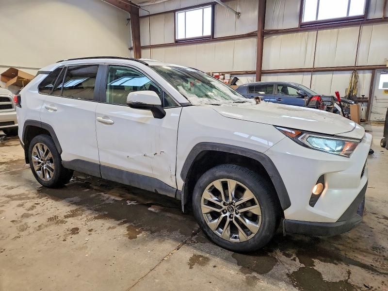 2021 Toyota Rav4 xle