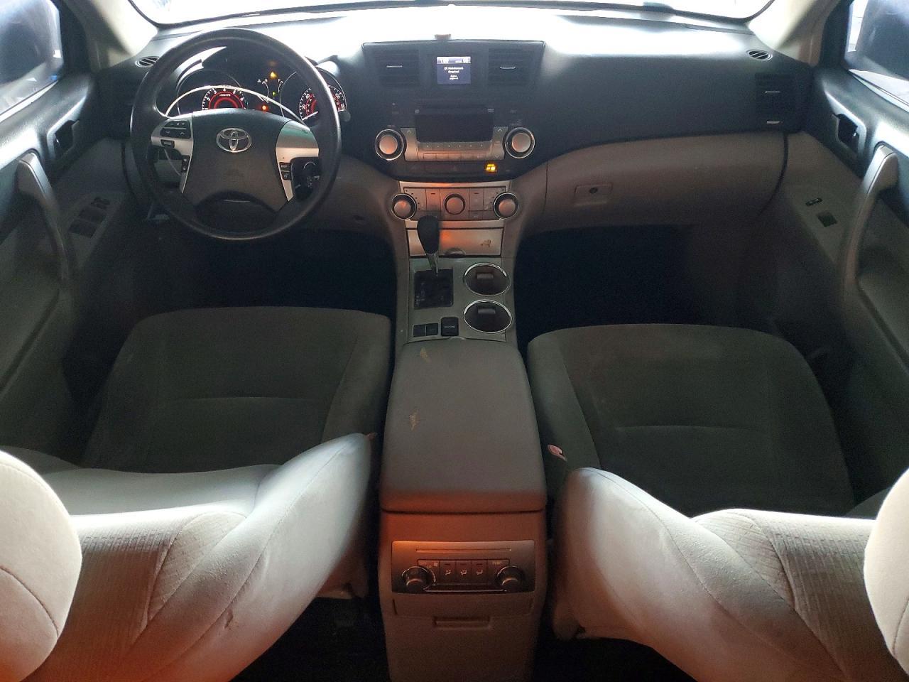2012 Toyota Highlander Base
