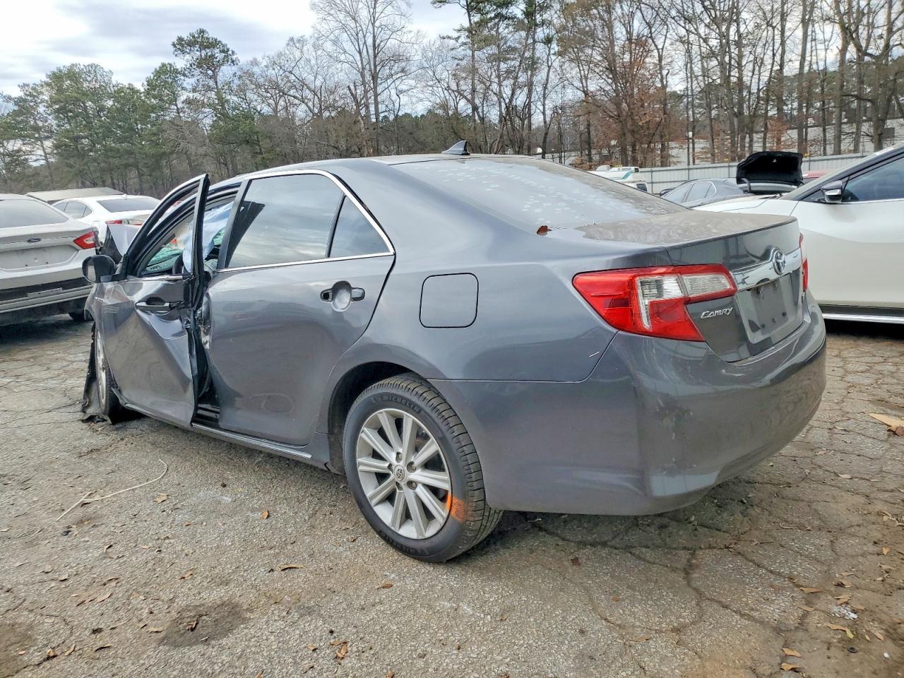 2013 Toyota Camry Hybrid