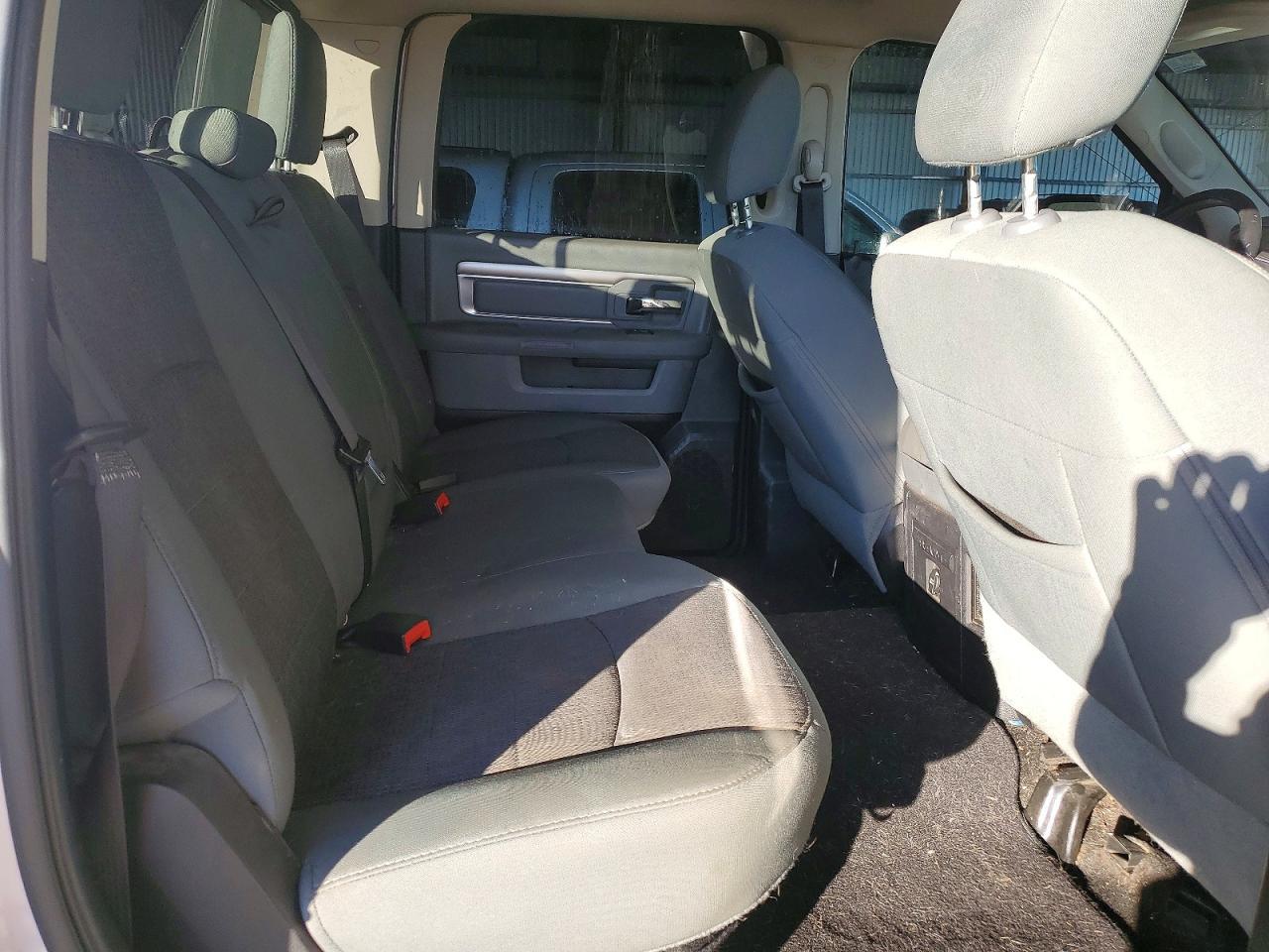 2015 Dodge RAM 1500 SLT