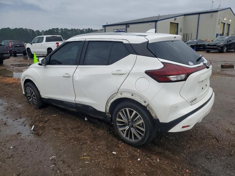 2022 Nissan Kicks sv
