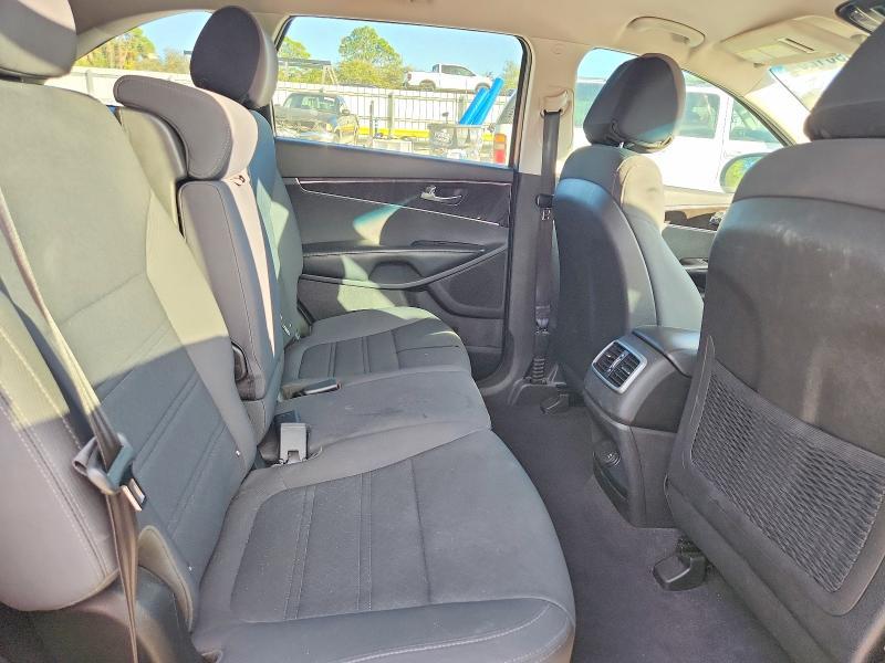 2016 KIA Sorento lx