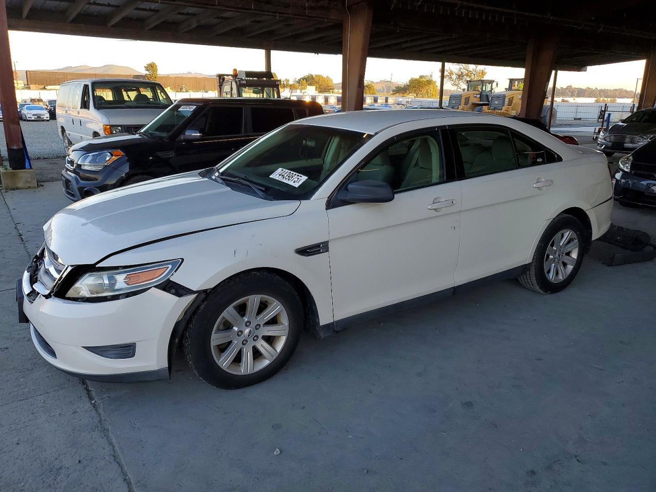 2012 Ford Taurus se