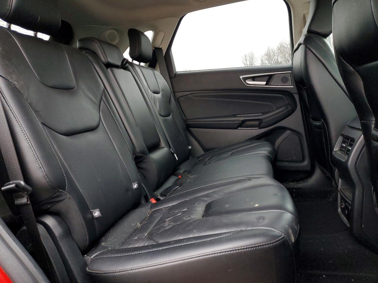 2021 Ford Edge Titanium