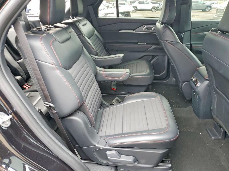 2025 Ford Explorer St-line