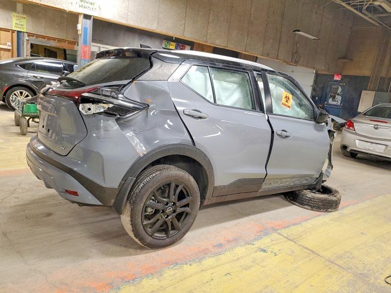 2023 Nissan Kicks sv