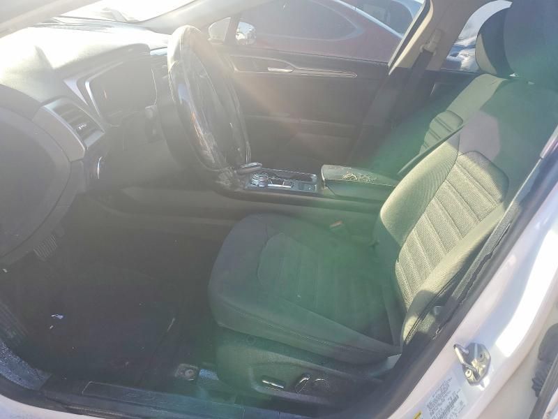 2018 Ford Fusion se Hybrid