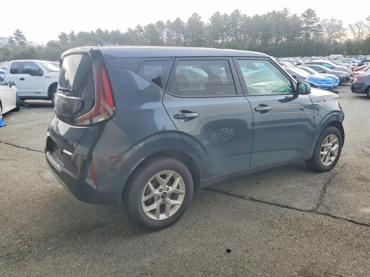 2025 KIA Soul lx