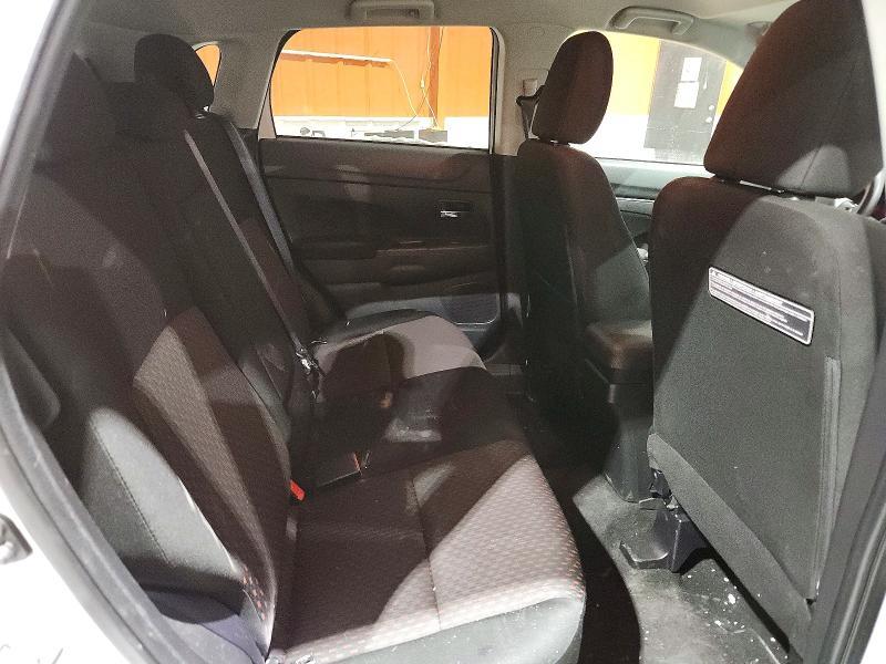 2018 Mitsubishi Rvr se