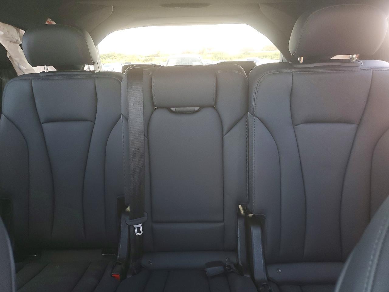 2023 Audi Q7 Premium Plus