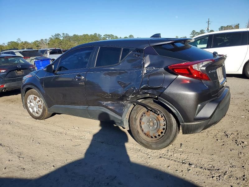 2021 Toyota C-hr xle