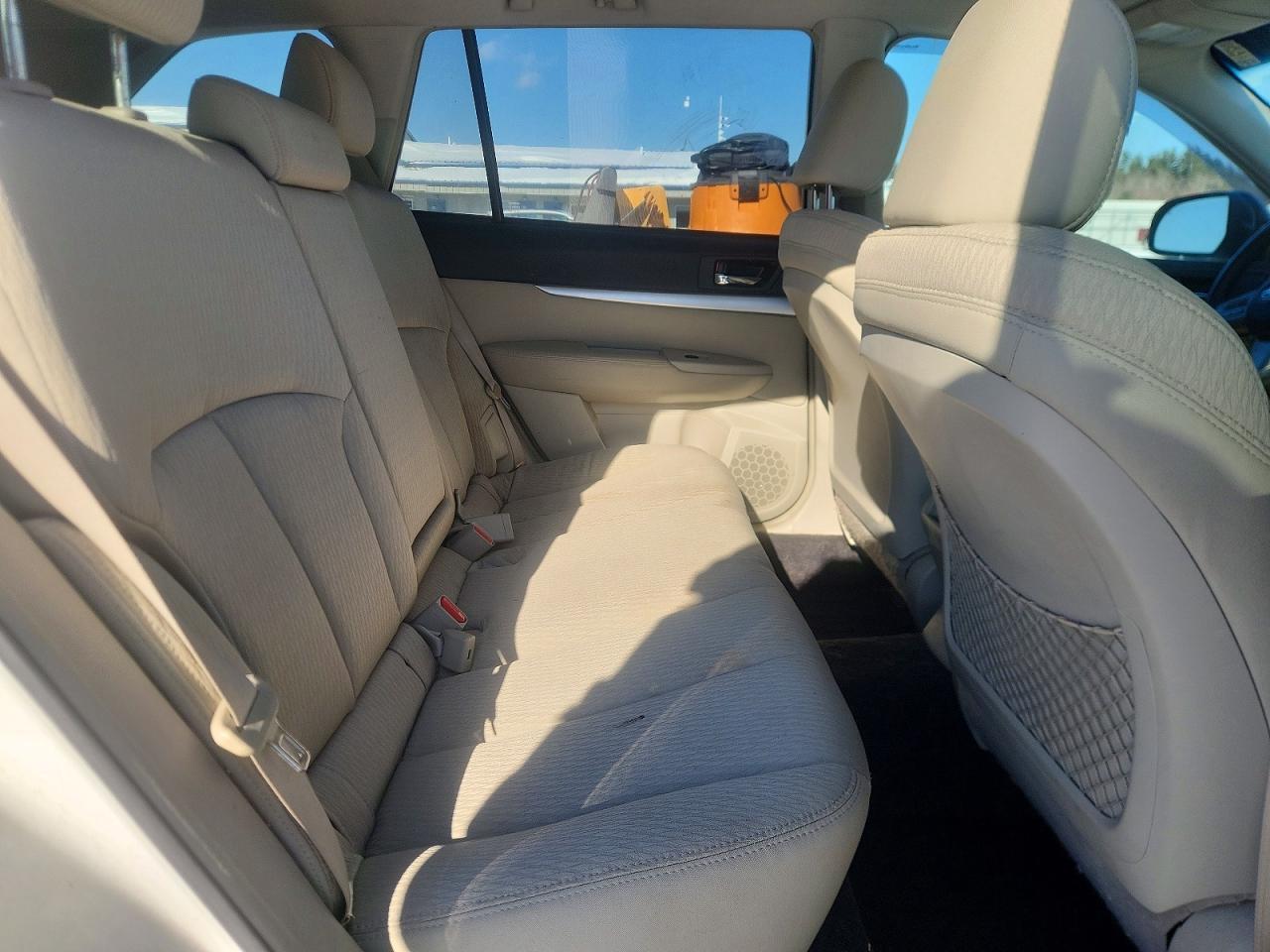 2010 Subaru Outback 2.5i Premium