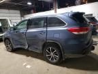 2017 Toyota Highlander se