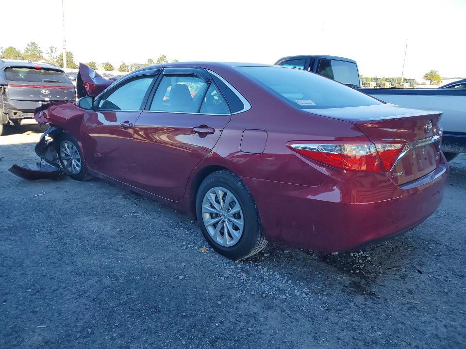 2015 Toyota Camry le